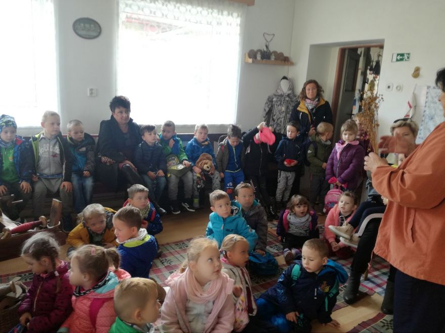 Návšteva obecného múzea v Domaňovciach