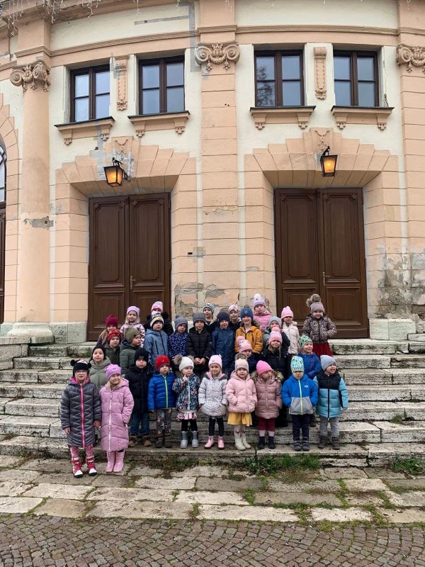 Divadlo - O perníkovej chalúpke